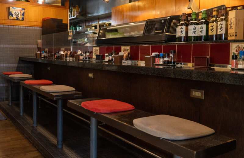 カウンター席
